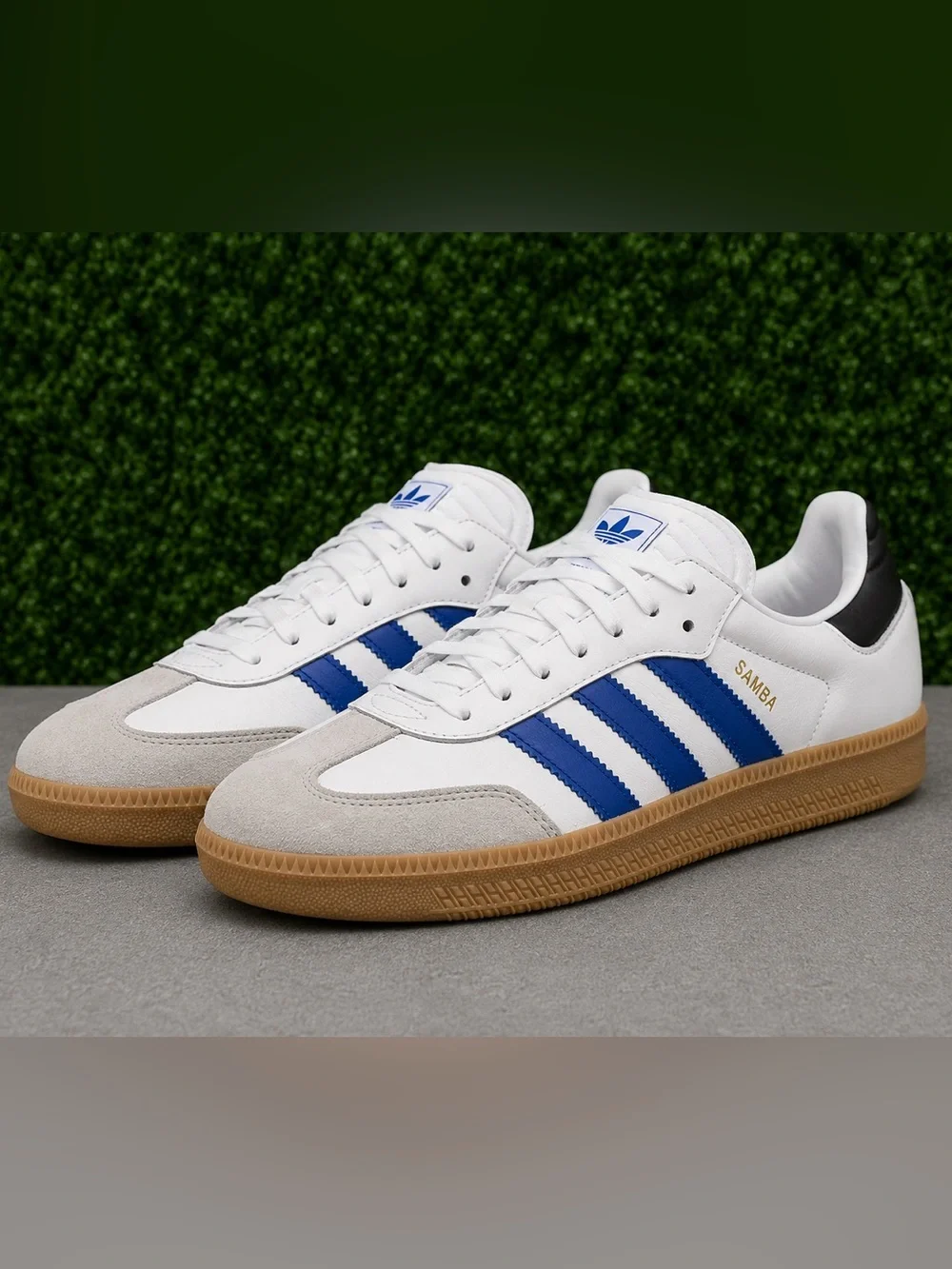 Adidas Men’s Samba XLG White Royal Blue Black Gum Sole Size 12